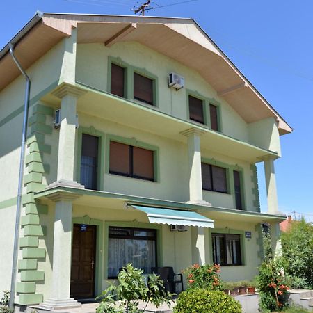 Apartment Kolonija Slavonski Brod Eksteriør billede