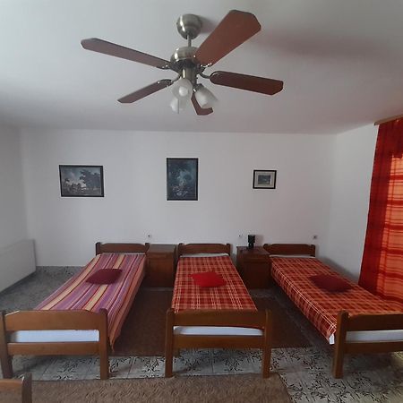 Apartment Kolonija Slavonski Brod Eksteriør billede