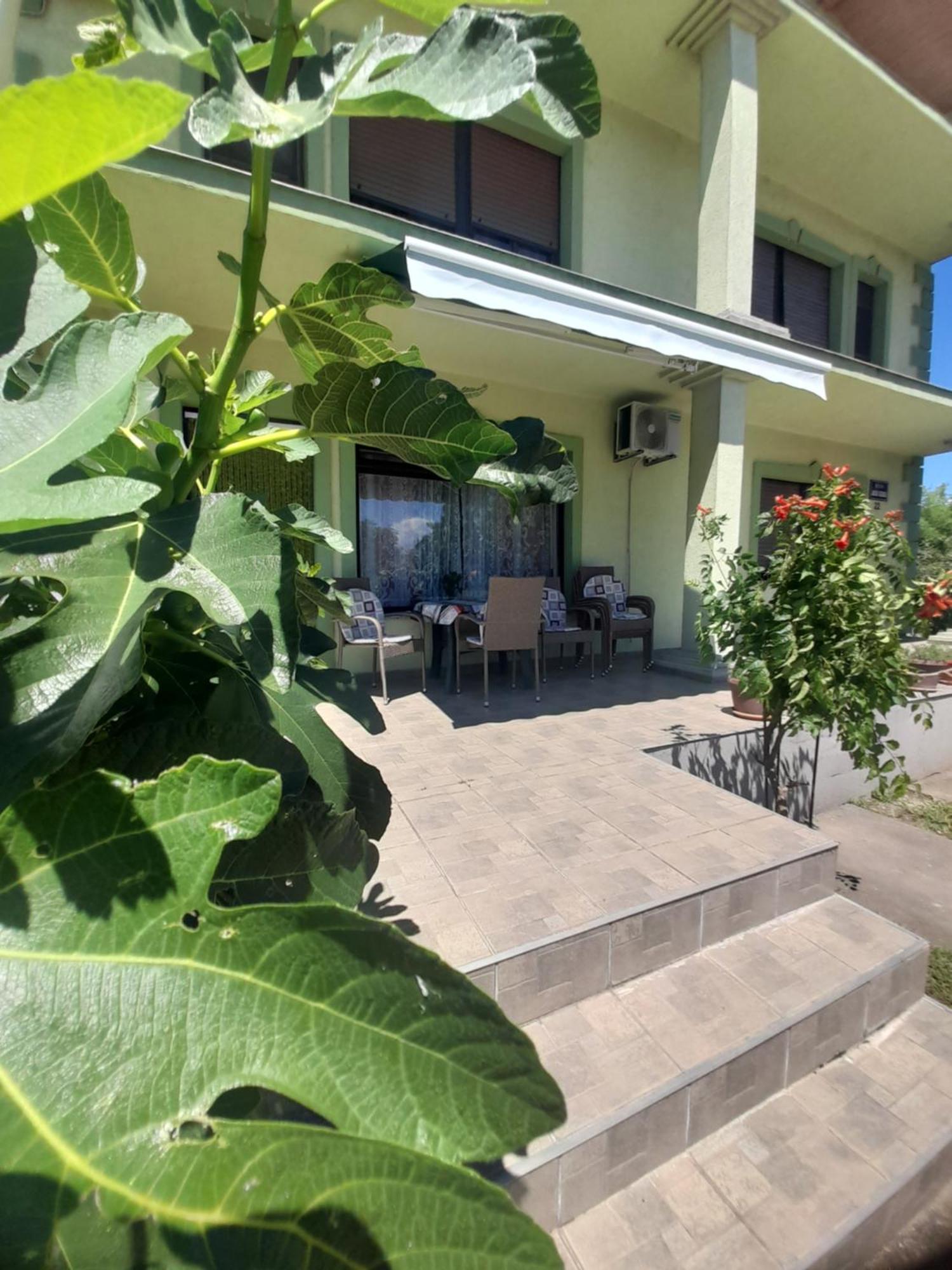 Apartment Kolonija Slavonski Brod Eksteriør billede
